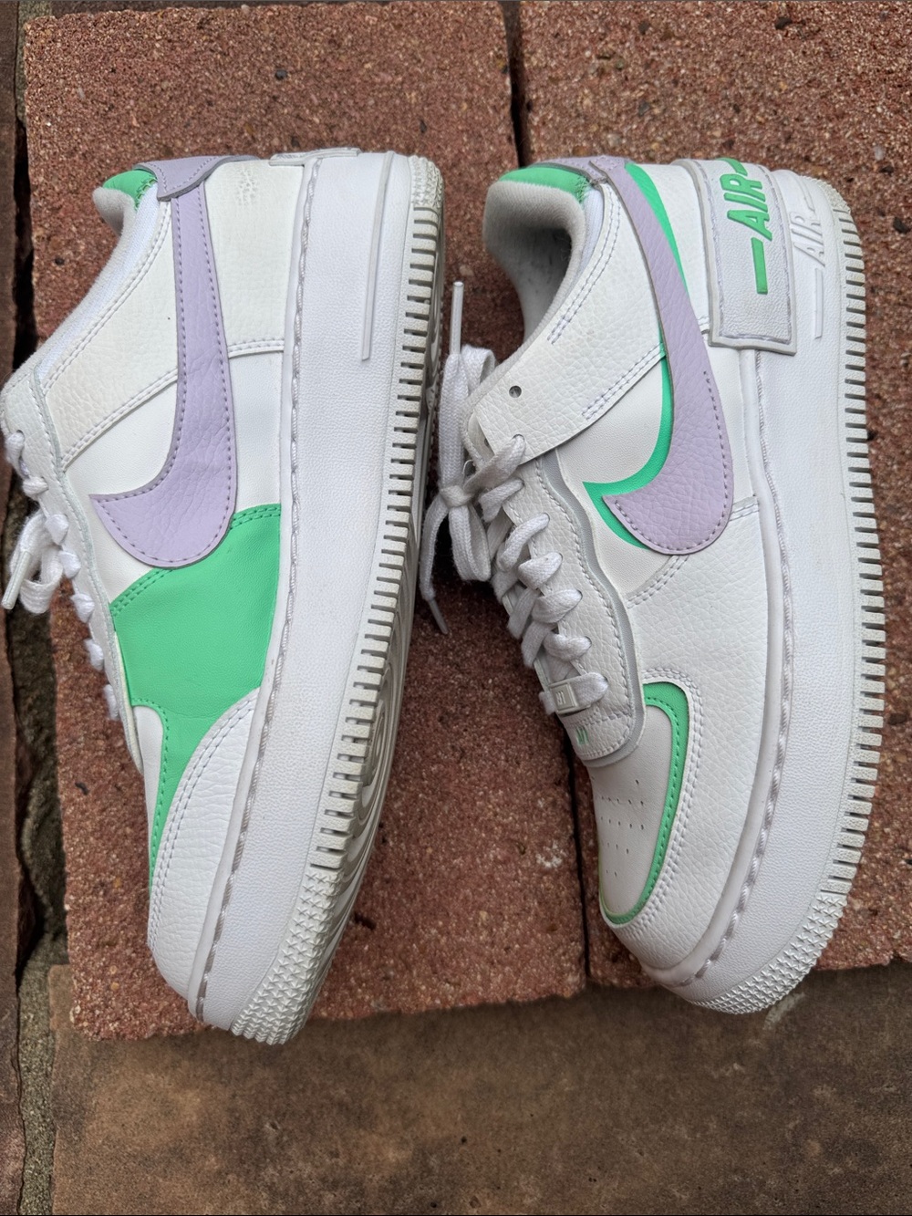Women’s Nike Air Force 1 Low - White with Mint Green and lavendar Accents Size 9 - Picture 4 of 9